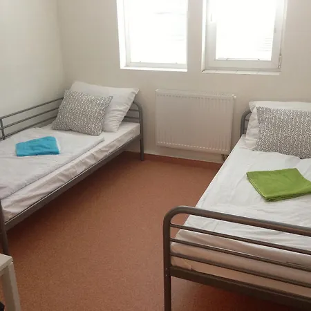 Hostal Bohemia *